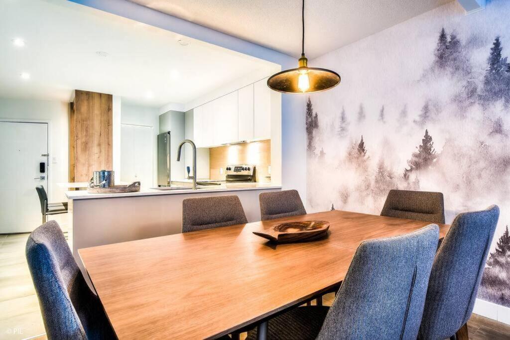 Chic Mt-Tremblant Condo With View On The Lake By Denstays Мон-Трамблан Экстерьер фото